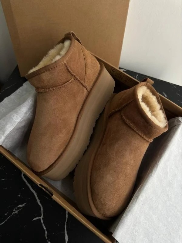 UGG Platform Taba