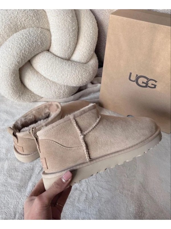 UGG Ultra Mini Bej